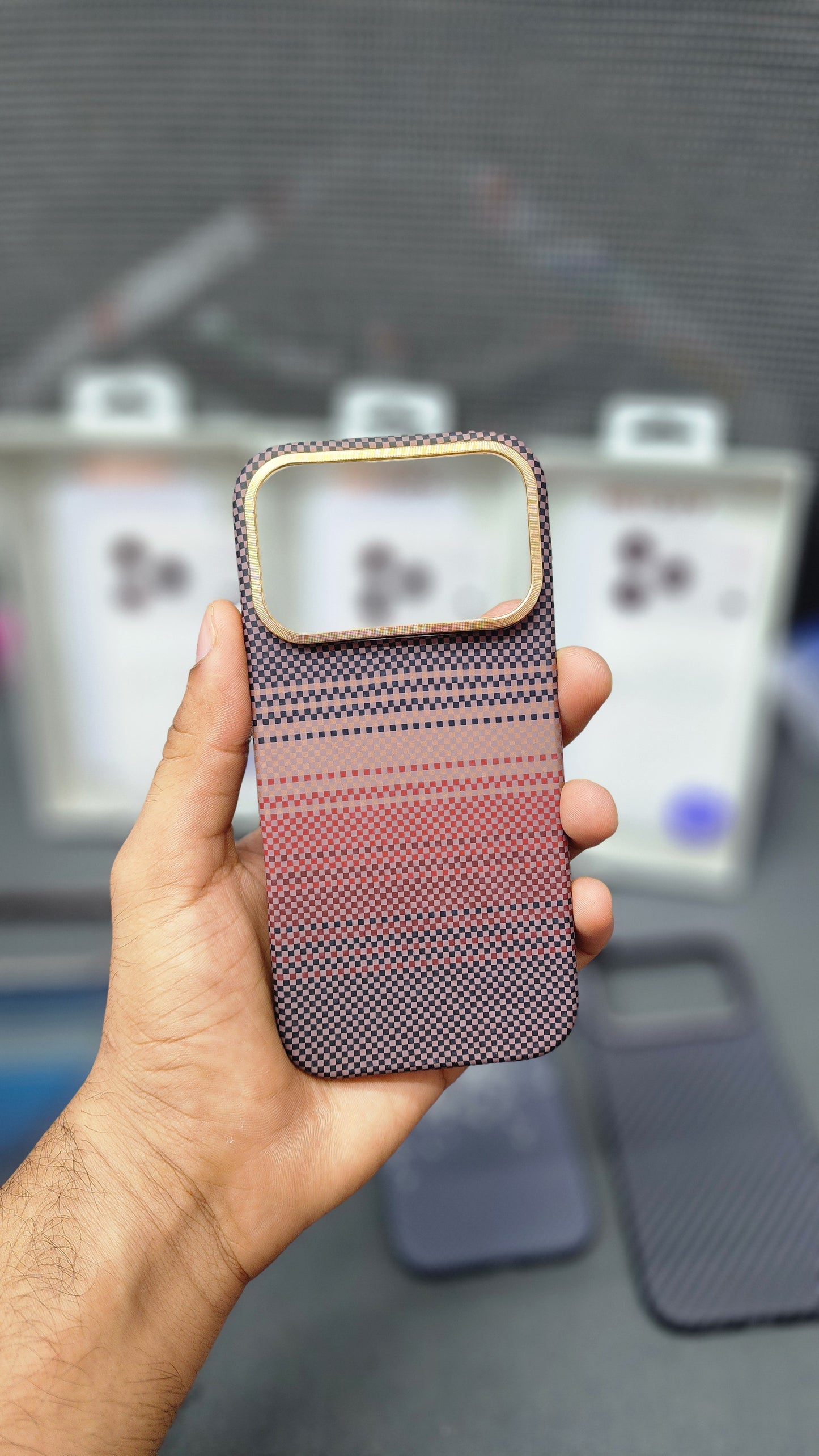 Real Kevlar Aramid Carbon Fiber Ultra thin Protective Case with MagSafe charging base for iPhone 17 pro max