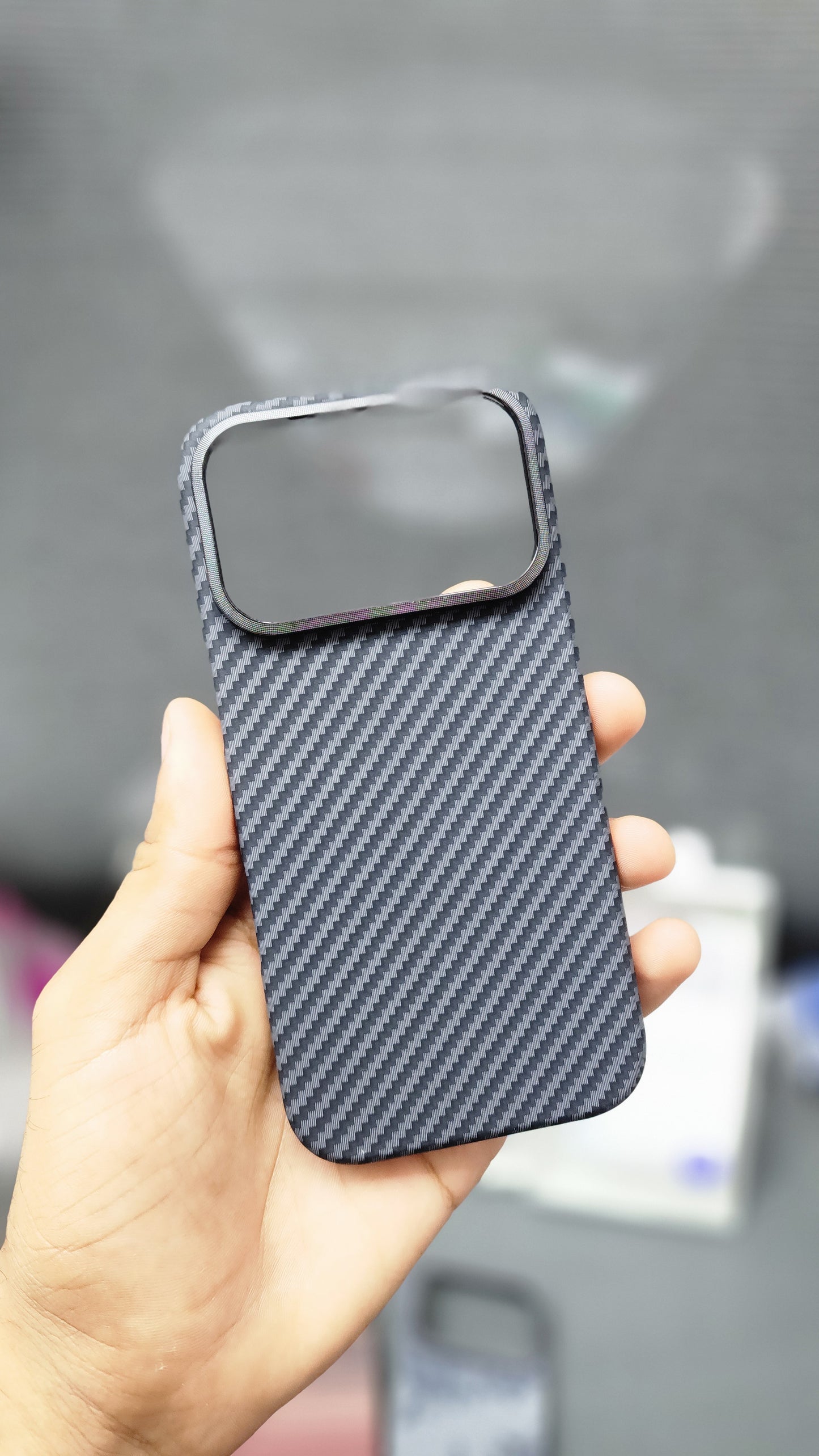 Real Kevlar Aramid Carbon Fiber Ultra thin Protective Case with MagSafe charging base for iPhone 17 pro max