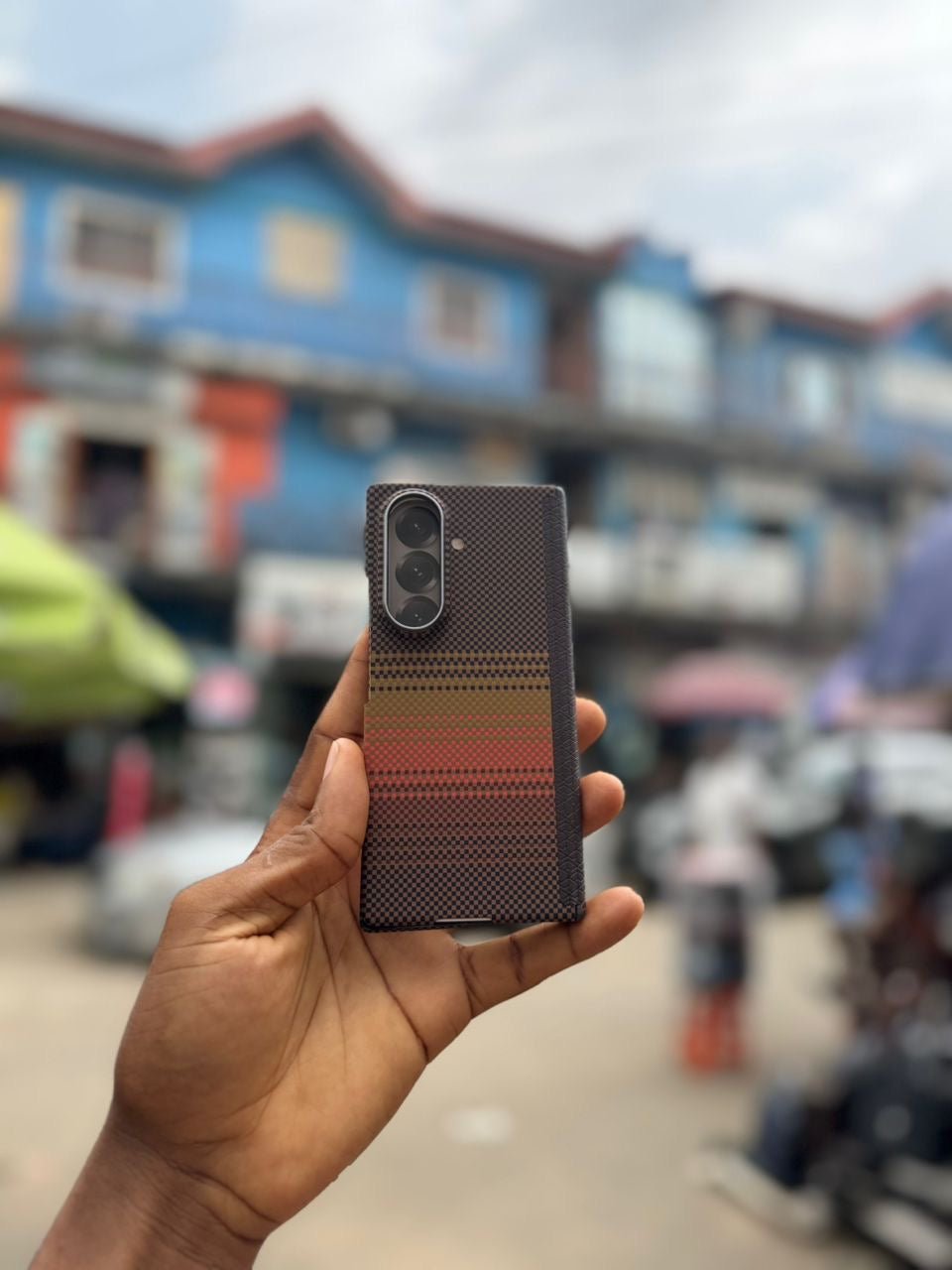 Real Kevlar Aramid Carbon Fiber Ultra thin Protective Case with MagSafe charging base for iPhone 17 pro max , 17 pro , 16 pro max and Samsung galaxy z fold 7